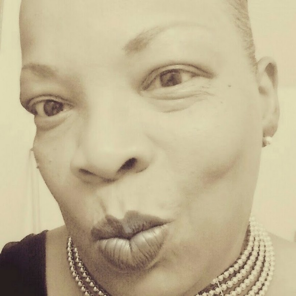 Meet your Posher, Crystal - Picture 1 of 1